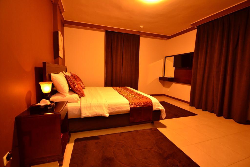 Al Ramla Al Hamra Hotel Таиф Стая снимка